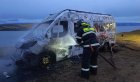 На Байкале сгорел Фиат: владелец получил ожоги, выбираясь из огня