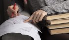 Опрос: 73% россиян уверены в своей грамотности, 85% замечают ошибки у других
