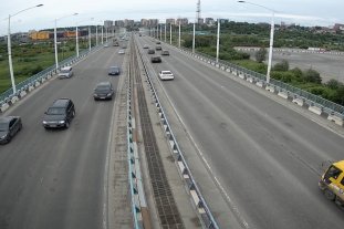 г.Иркутск, Академический мост, в сторону центра