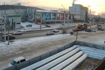Мебельный Центр «Москва», вид на ул.Сергеева