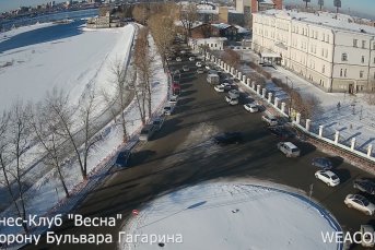 Онлайн-камера на здании фитнес-клуба «Весна», в сторону бульвара Гагарина