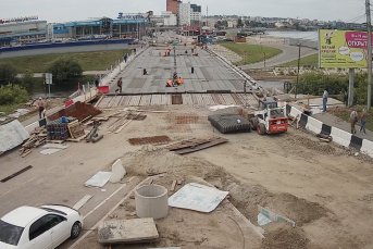 Маратовское кольцо, вид на Ушаковский мост