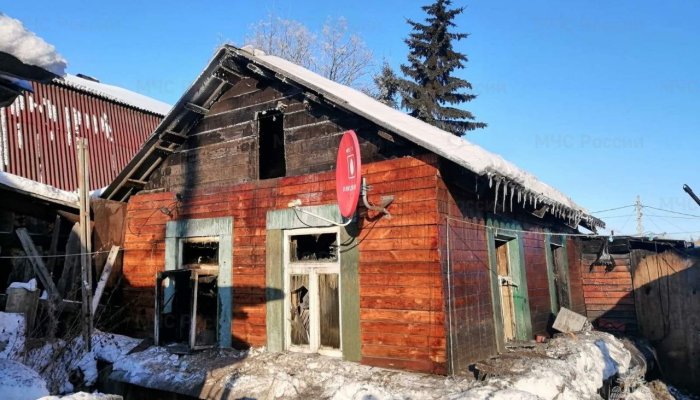 В Иркутске 10-летний мальчик смог выбраться из пожара и вызвать службу спасения