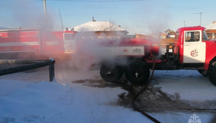 Пять автомобилей сгорели за сутки в Приангарье