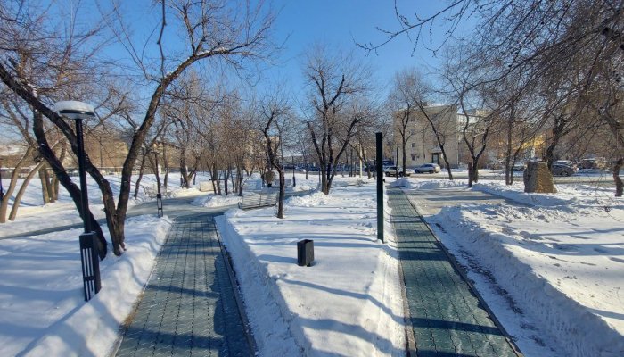 Уборка снега продолжается в Иркутске