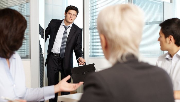 SuperJob: Из-за чего и как часто иркутяне опаздывают на работу