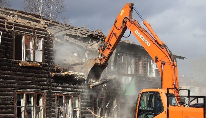 В Иркутске снесли 34 аварийных дома