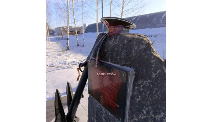 В Тайшете школьники облили краской памятники воинам