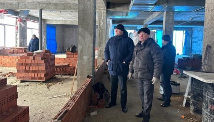 В Слюдянке завершается возведение корпуса школы № 1