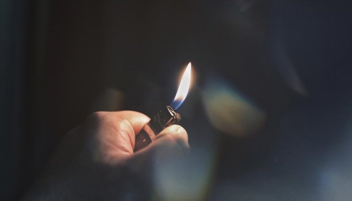 В Ангарске мужчина поджег квартиру из-за ссоры с приятелем