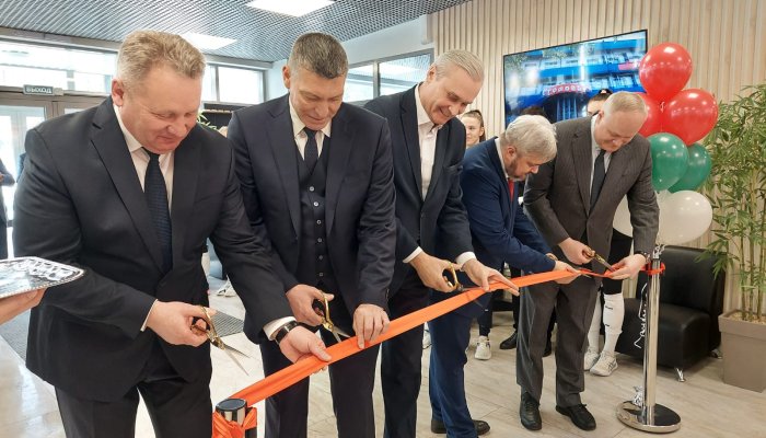В Иркутске после ремонта открылся спортивный комплекс «Локомотив»