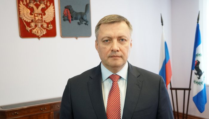 Губернатор Иркутской области поздравил женщин с 8 Марта