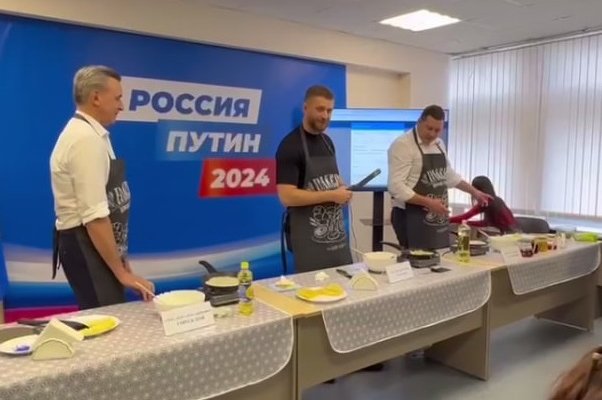 В Иркутске депутаты на скорость пекли блины