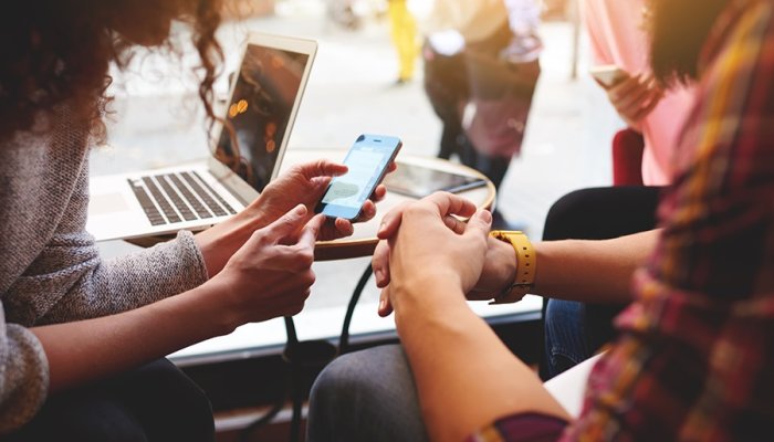 Роуминг, местная SIM-карта или Wi-Fi: что выбрать?