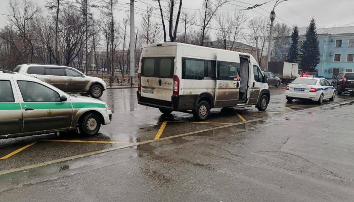 Маршрутку конфисковали за многократное нарушение ПДД в Приангарье