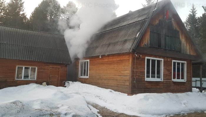 В Слюдянском районе пенсионерка погибла на пожаре