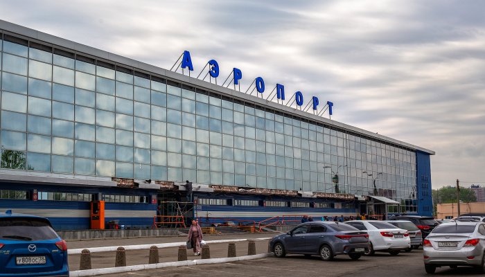В аэропорту Иркутска сняли дебошира с рейса
