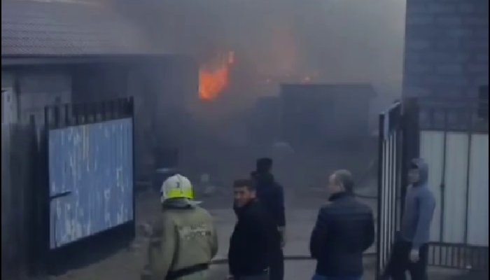 Четыре пожара тушили иркутские огнеборцы вечером 30 апреля