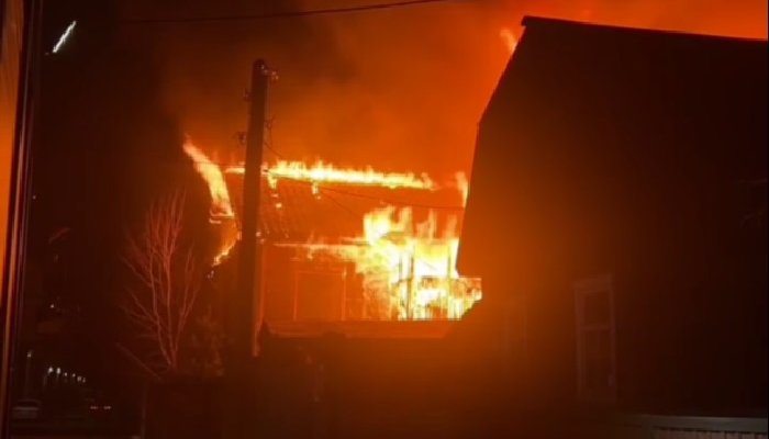 Крупный пожар произошел в иркутском садоводстве «Энергетик-3»