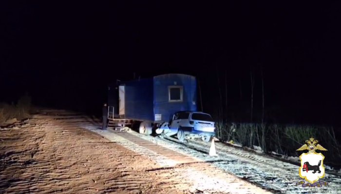 В Усть-Кутском районе погиб водитель легковушки