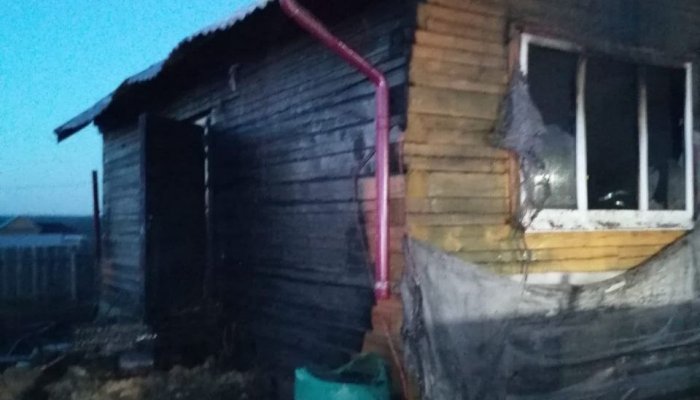Погиб мужчина и пострадала женщина на пожаре в Куде