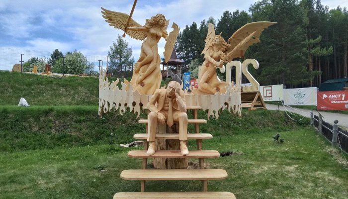 В Савватеевке прошел фестиваль деревянной скульптуры «Лукоморье на Байкале» — 2024