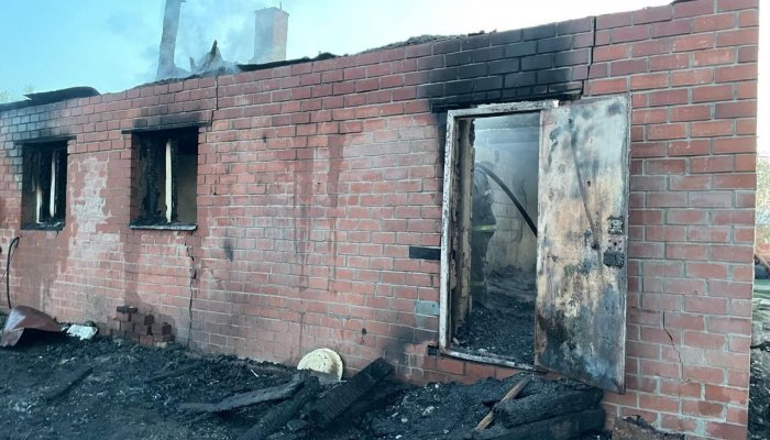 Четырехлетняя девочка погибла на пожаре в Усольском районе