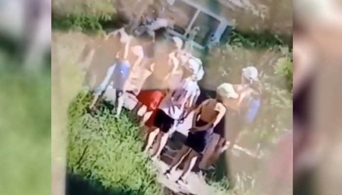 В Усолье в лагере женщина избила детей палками