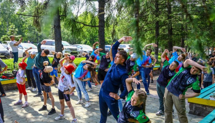 В Октябрьском округе Иркутска прошла флешмоб-зарядка