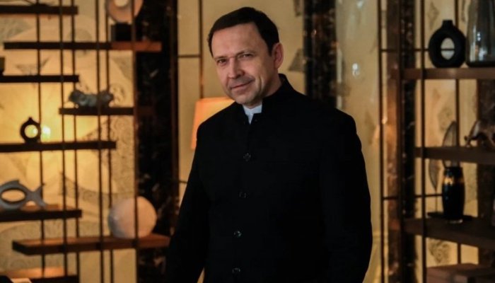 Актер из Иркутска вновь сыграет одну из ролей в продолжении сериала «Бедные смеются, богатые плачут»