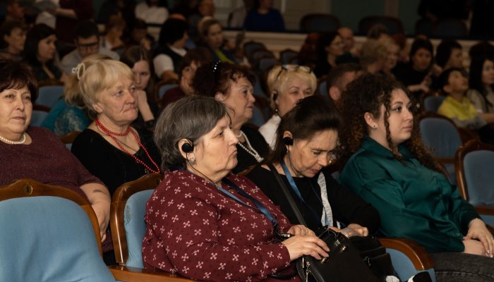 В иркутском драмтеатре адаптируют спектакль для людей с нарушениями зрения