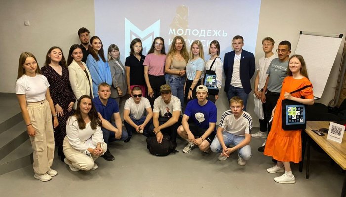 Иркутским студентам показали сериал о проблемах наркомании
