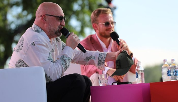 Гоша Куценко провел творческую встречу с иркутянами