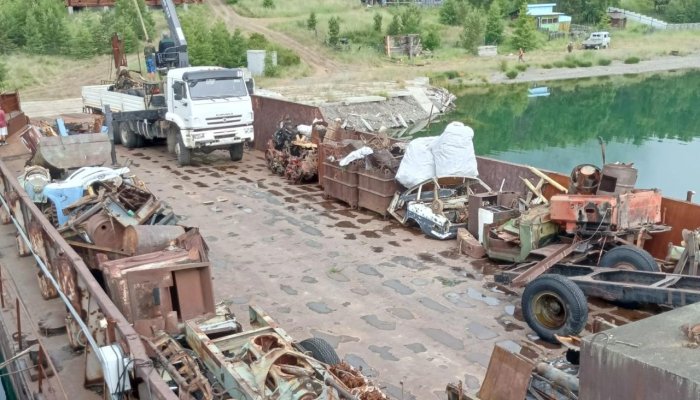 В Ольхонском районе убрали промышленную свалку