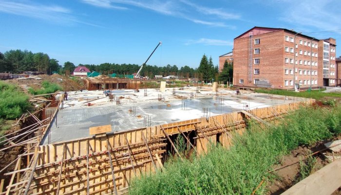 Министр строительства Приангарья проверил ход строительства объектов в Иркутске и Иркутском районе