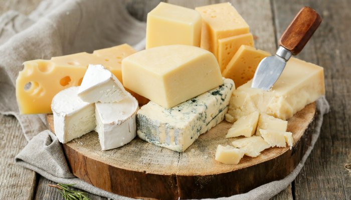 В одном из иркутских магазинов обнаружили санкционный сыр