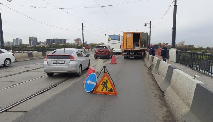 В Иркутске ограничили движение на Глазковском мосту