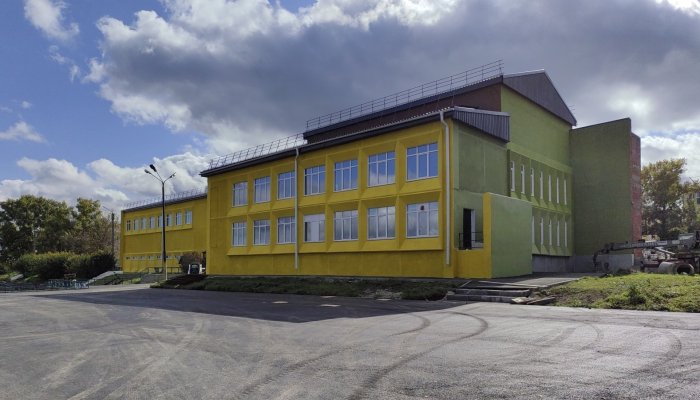 К концу 2024 года в Черемхове завершится капремонт школы № 1