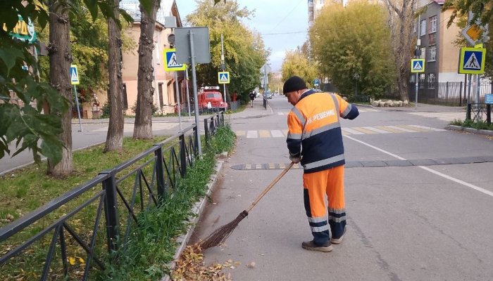 Во всех районах Иркутска ведется круглосуточная уборка улиц
