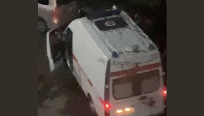 В Приангарье водитель Lexus RX проколол колеса машине скорой помощи