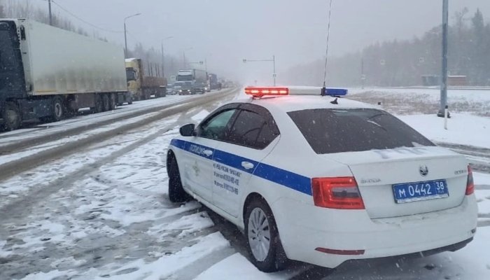 В Слюдянском районе ограничили движение транспорта для большегрузов и автобусов