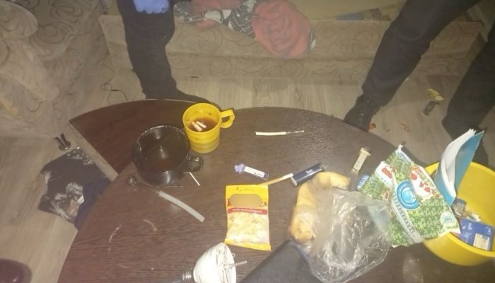 В Усолье женщина организовала наркопритон в своей квартире