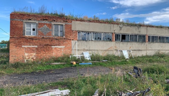 В Черемховском районе майнер оборудовал заброшенное здание под ферму и потратил электричество на 1,8 млн рублей