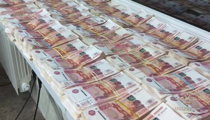 49 млн рублей похитил житель Усольского района под предлогом продажи золота (Видео)
