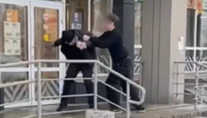 В Иркутске студент ударил знакомого ножом во время драки (Видео)