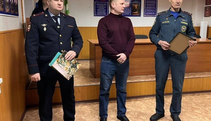 В Усть-Куте мужчина спас человека, попавшего в ДТП