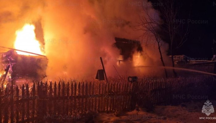 Женщина погибла на пожаре в Куйтунском районе