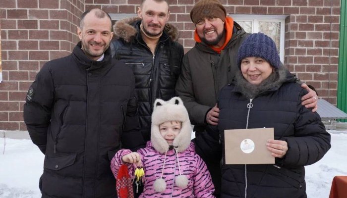 90 семей из Черемхова получили ключи от новых квартир вместо аварийного жилья