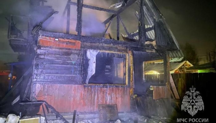 Женщина погибла на пожаре под Ангарском