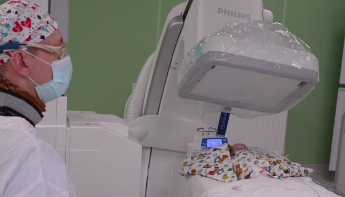16-дневного малыша с пороком сердца спасли иркутские врачи